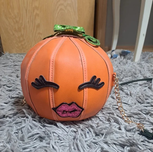 NWOT Bestey Johnson Pumpkin Purse - Picture 2 of 4
